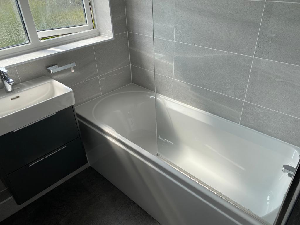 Carron Carronite bath