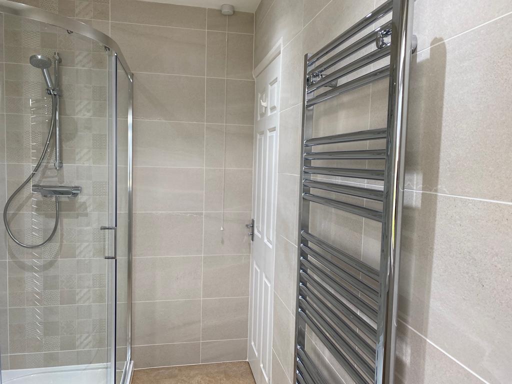 Vogue Focus towel rail