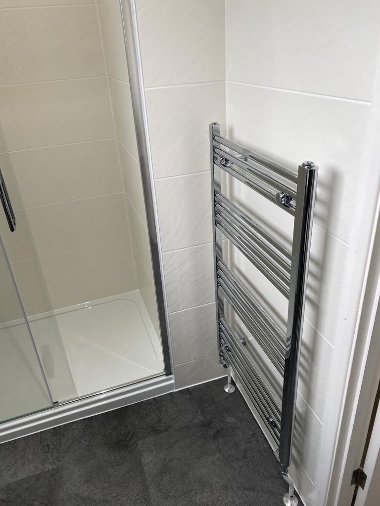 Vogue Focus towel rail