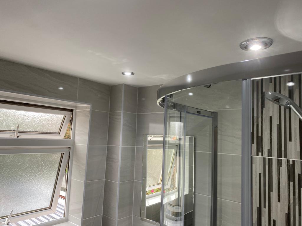 New skimmed ceiling and LED lights