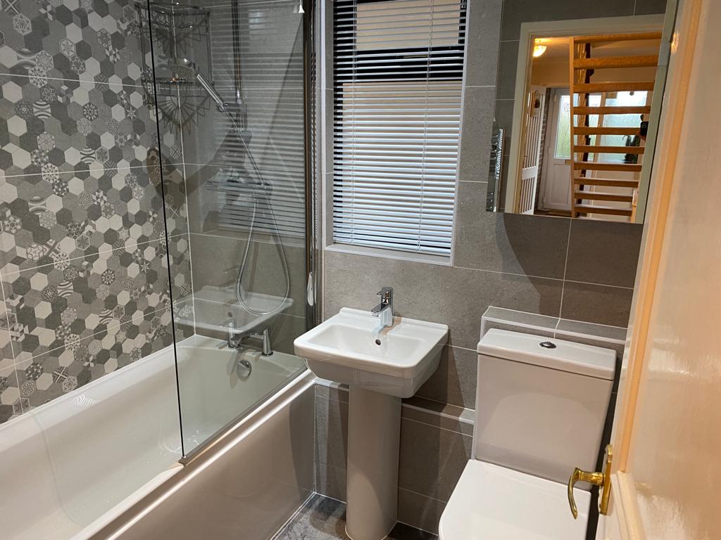 Novellini overbath screen