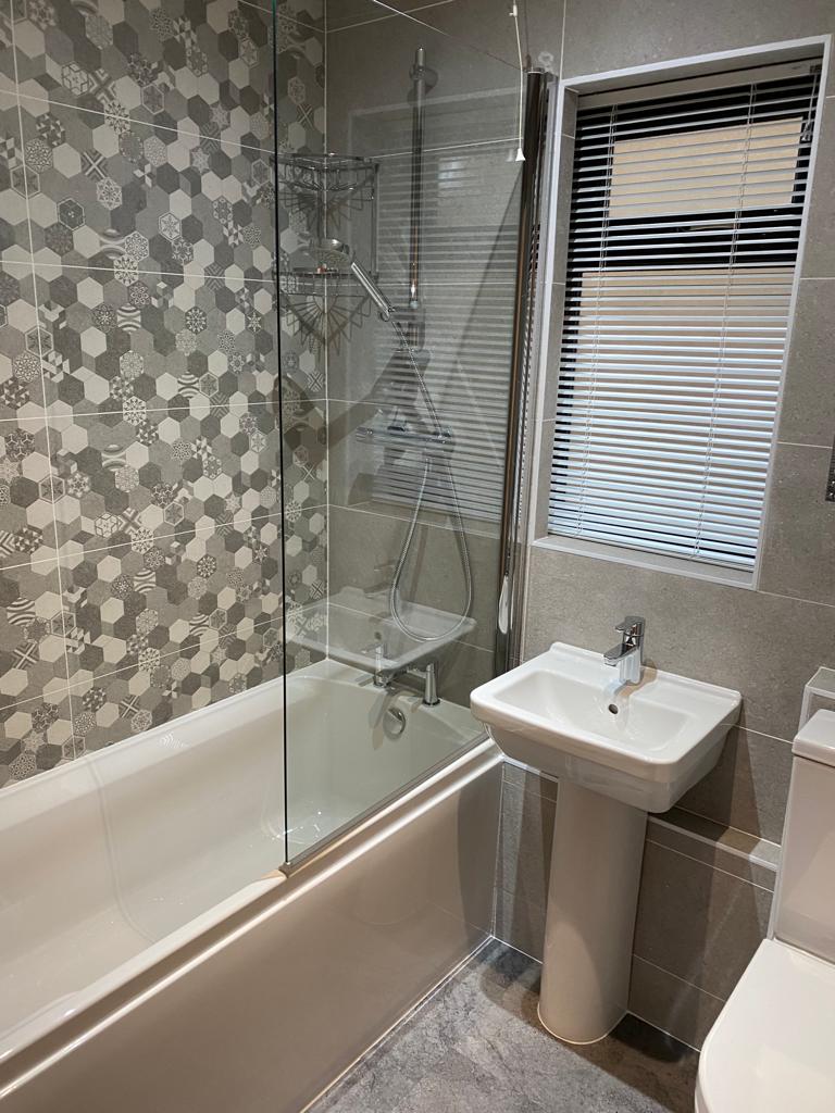 Carron Carronite Arc bath