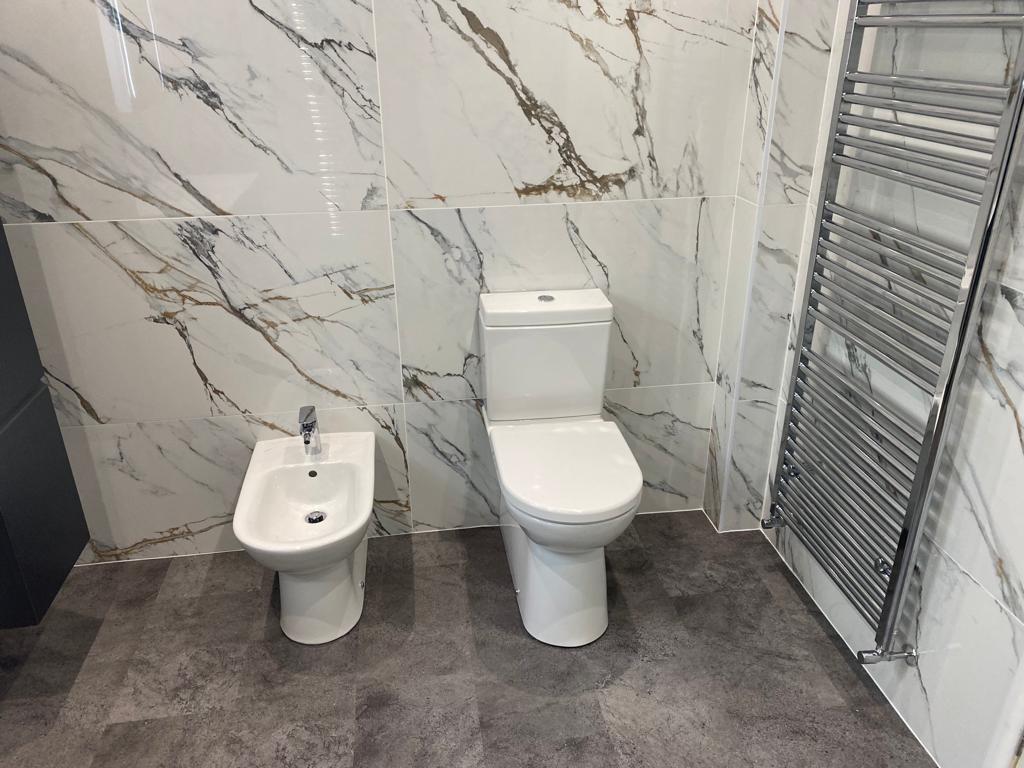 LAUFEN WC + Bidet