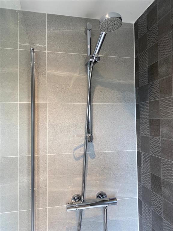 Midas 110 Shower