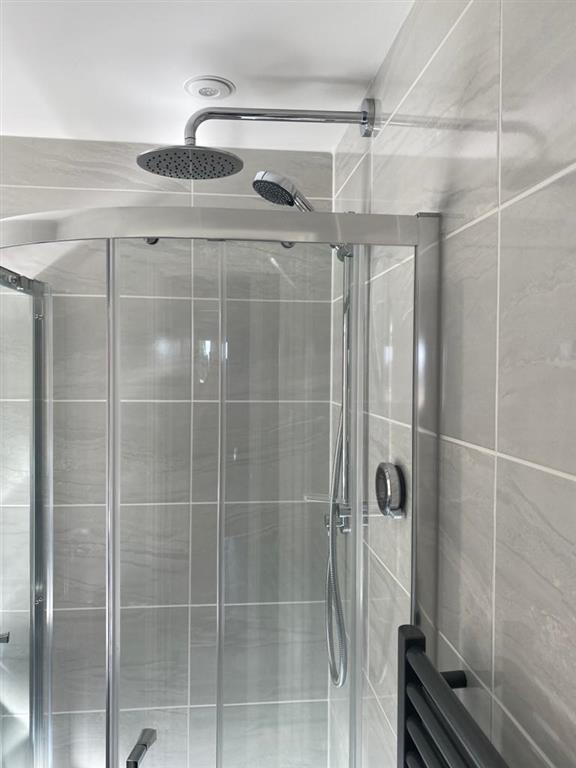 Aqualisa Quartz Smart Digital Shower