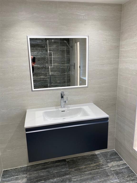 LAUFEN PRO S Vanity Unit & Vanquish Inset Mirrored Cabinet